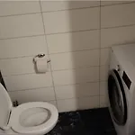 Amber S Podzemnom Garazom