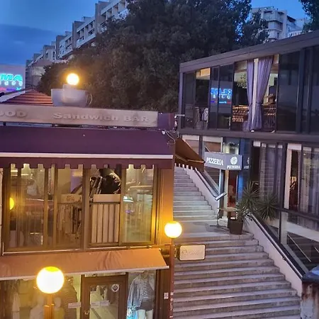 Amber S Podzemnom Garazom * ספליט