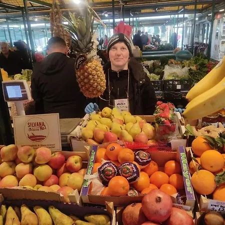 Amber S Podzemnom Garazom Appartamento Spalato