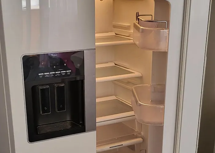 Amber S Podzemnom Garazom *