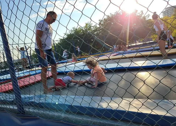 Amber S Podzemnom Garazom Split