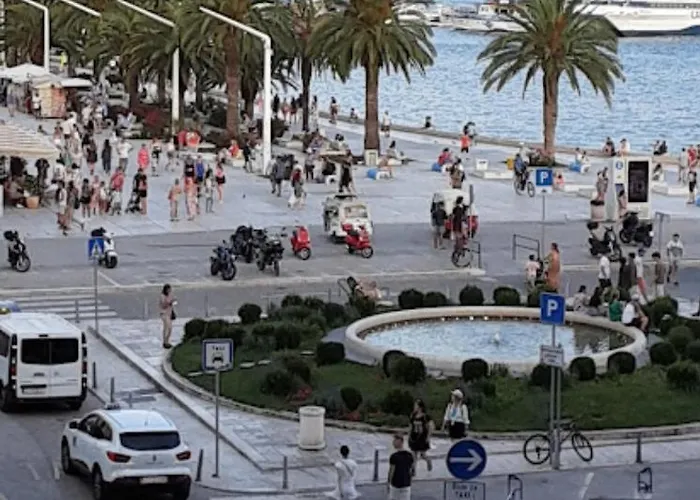 Amber S Podzemnom Garazom Apartment