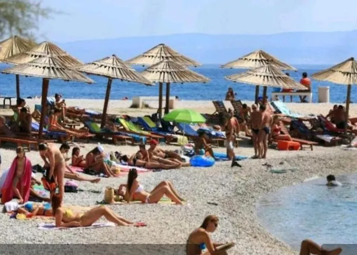 Amber S Podzemnom Garazom Apartment Split