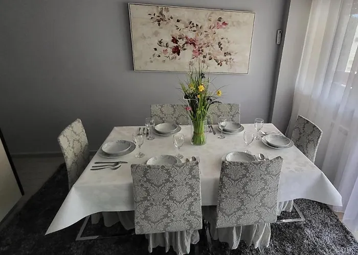 Amber S Podzemnom Garazom Apartment